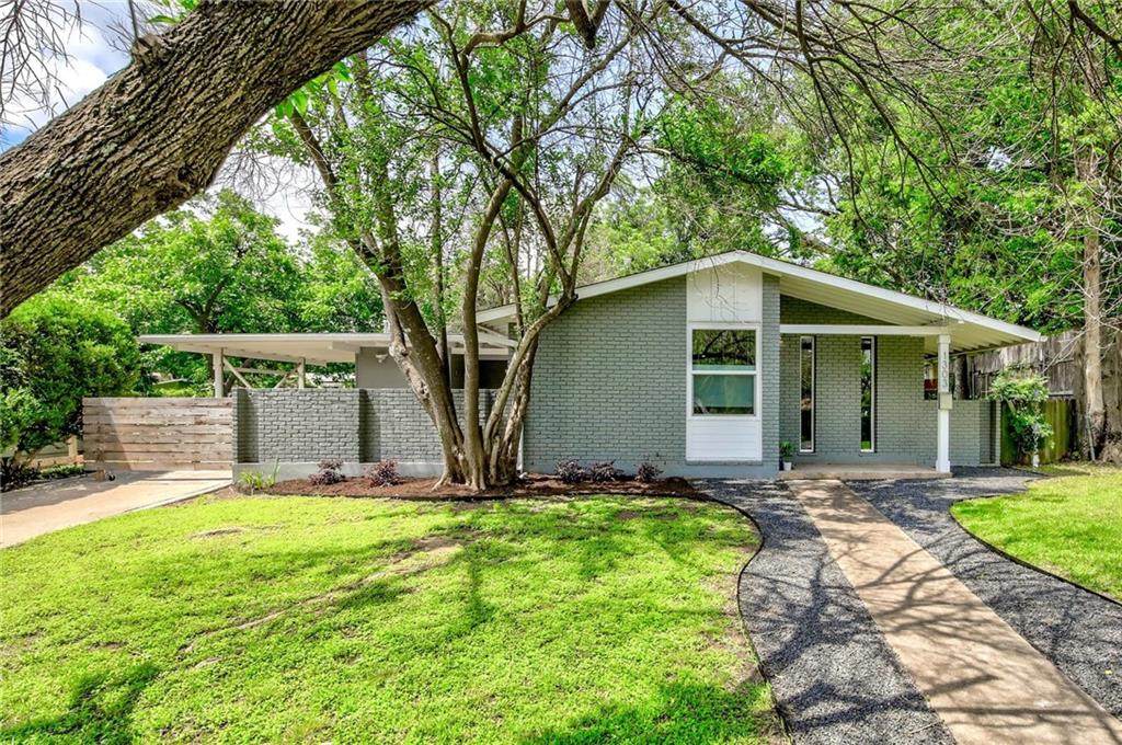1303 Berkshire Dr - Photo 1