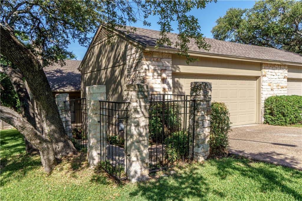 4113 Bayberry Dr - Photo 1