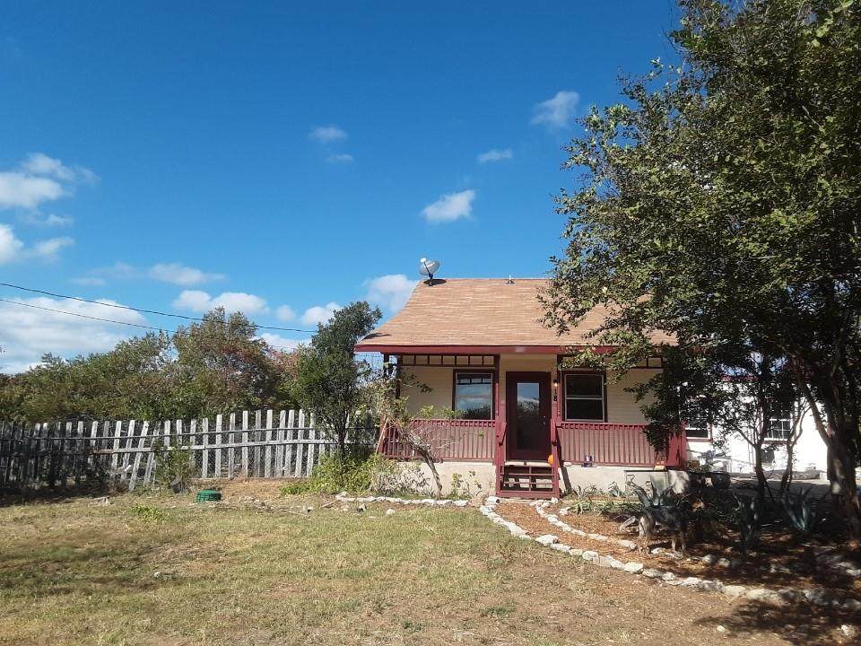 18414 Lakeview Dr - Photo 1
