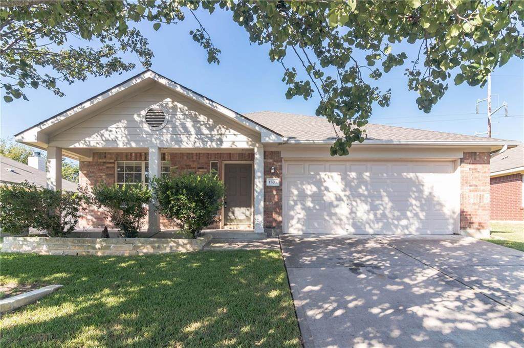1303 Ridgewood Dr - Photo 1