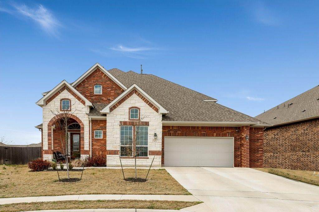 303 Betony Loop - Photo 1