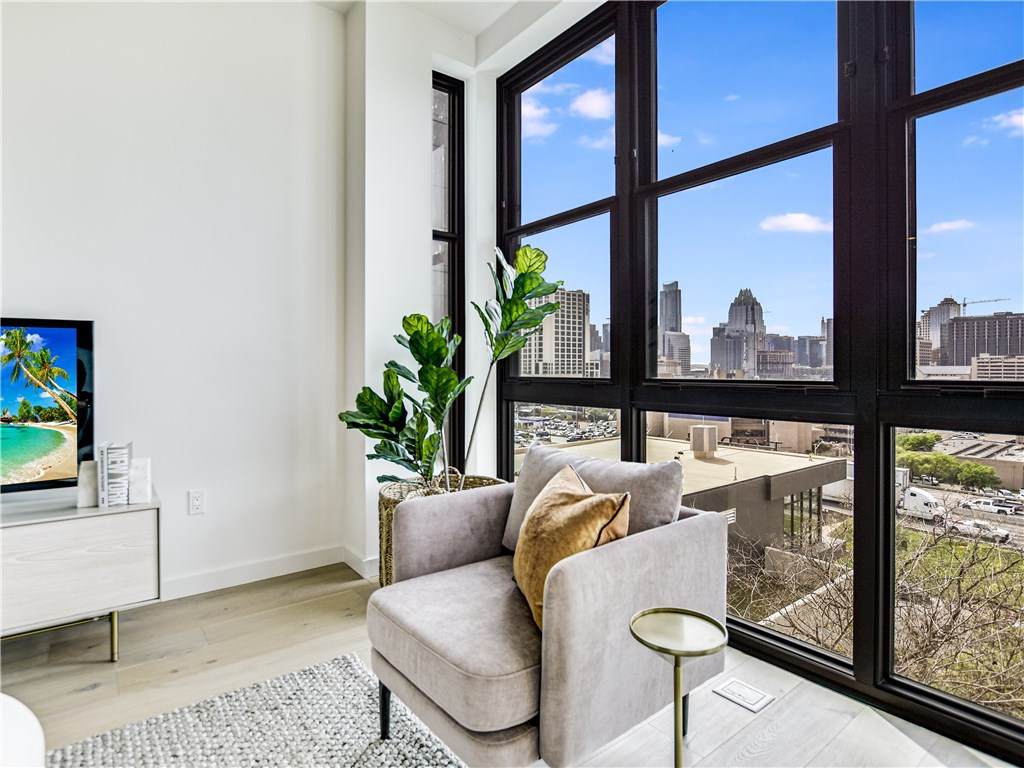 800 Embassy Dr - Photo 1