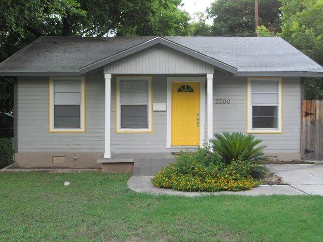 2200 Rountree Dr - Photo 1