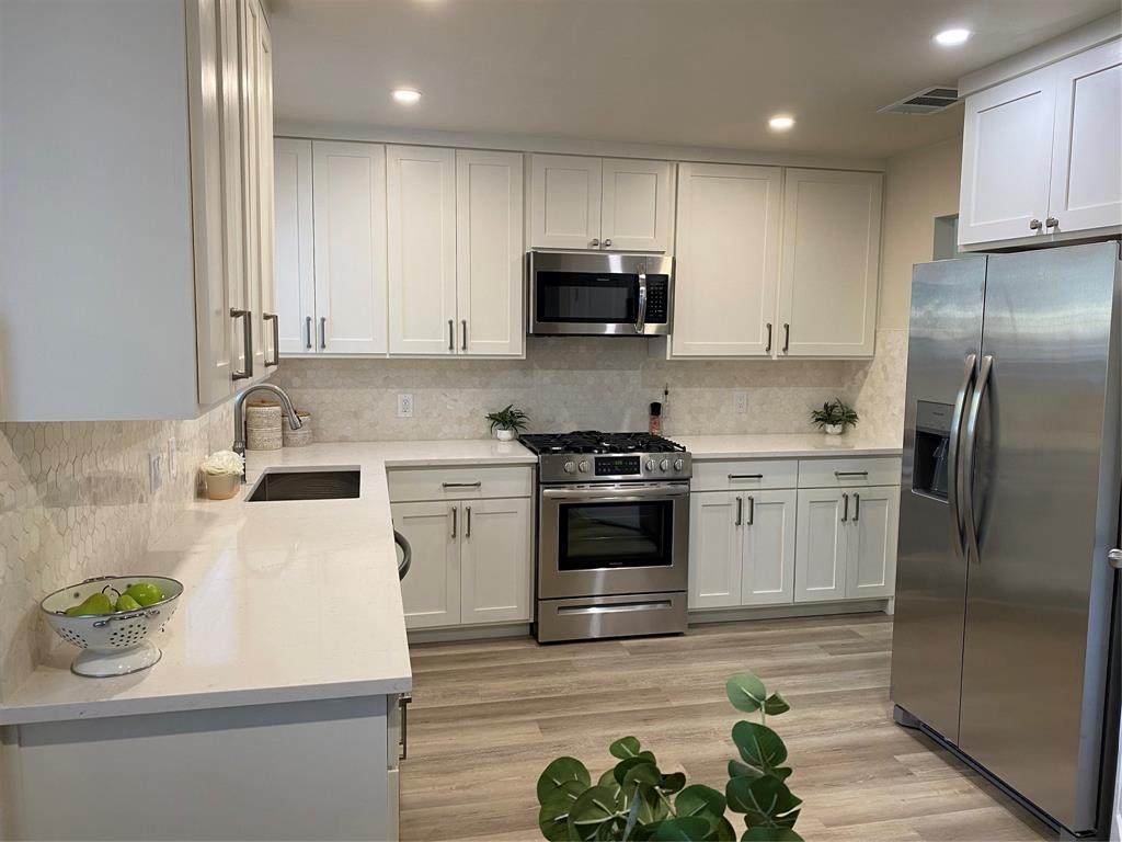 806 Tensley Trl - Photo 1