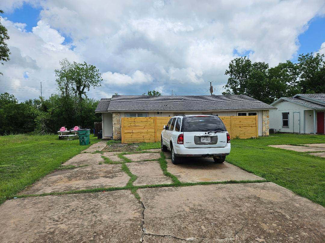 516 Lenora Dr - Photo 1