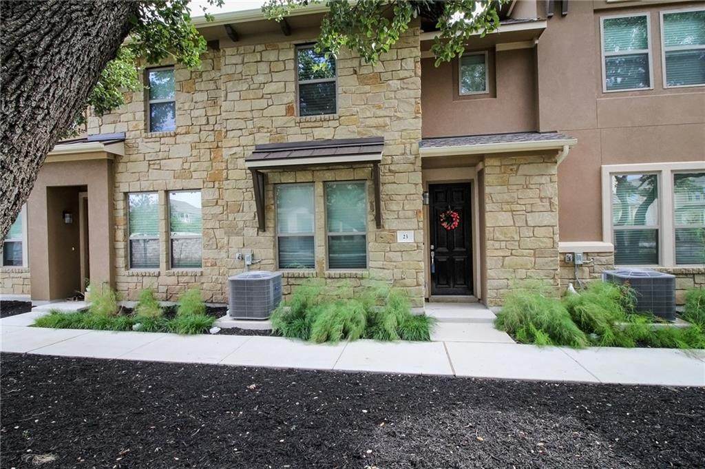 13800 Lyndhurst St - Photo 1