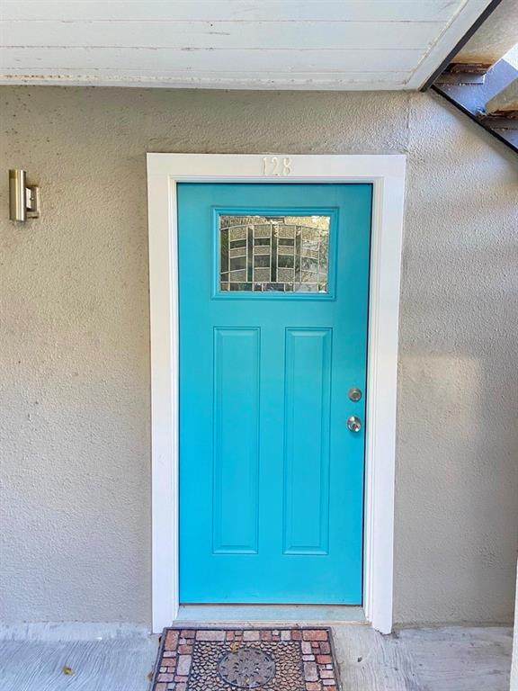935 La Posada Dr - Photo 1