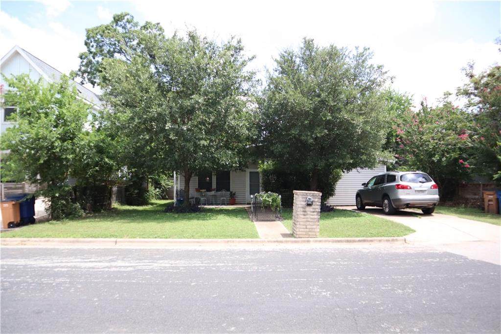 1127 Denfield St - Photo 1