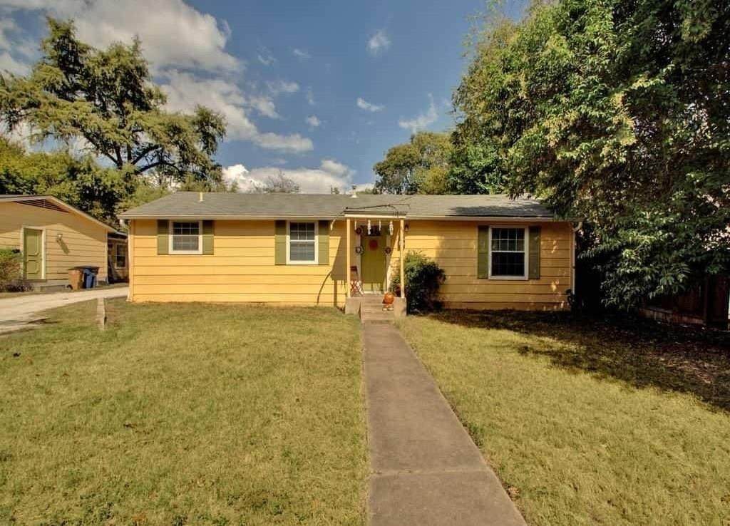 610 Genard St - Photo 1