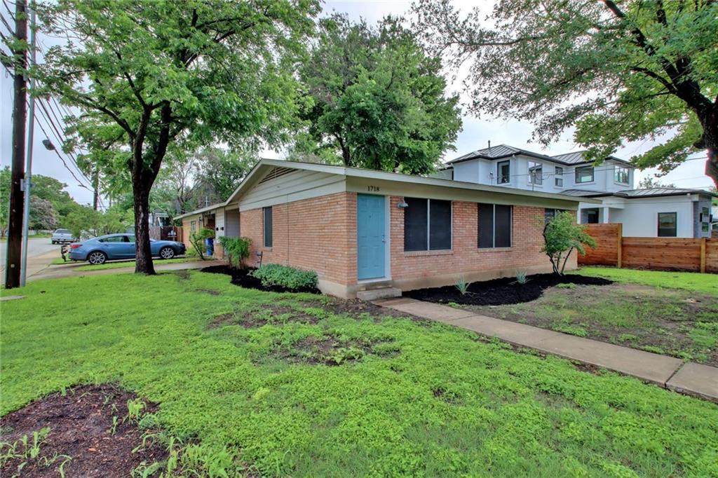 1718 Cullen Ave - Photo 1