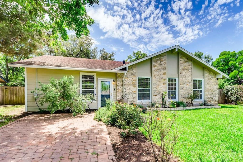 909 Timberwood Dr - Photo 1