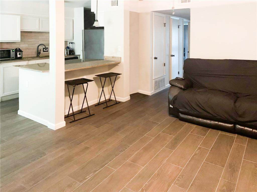 500 Riverside Dr - Photo 1