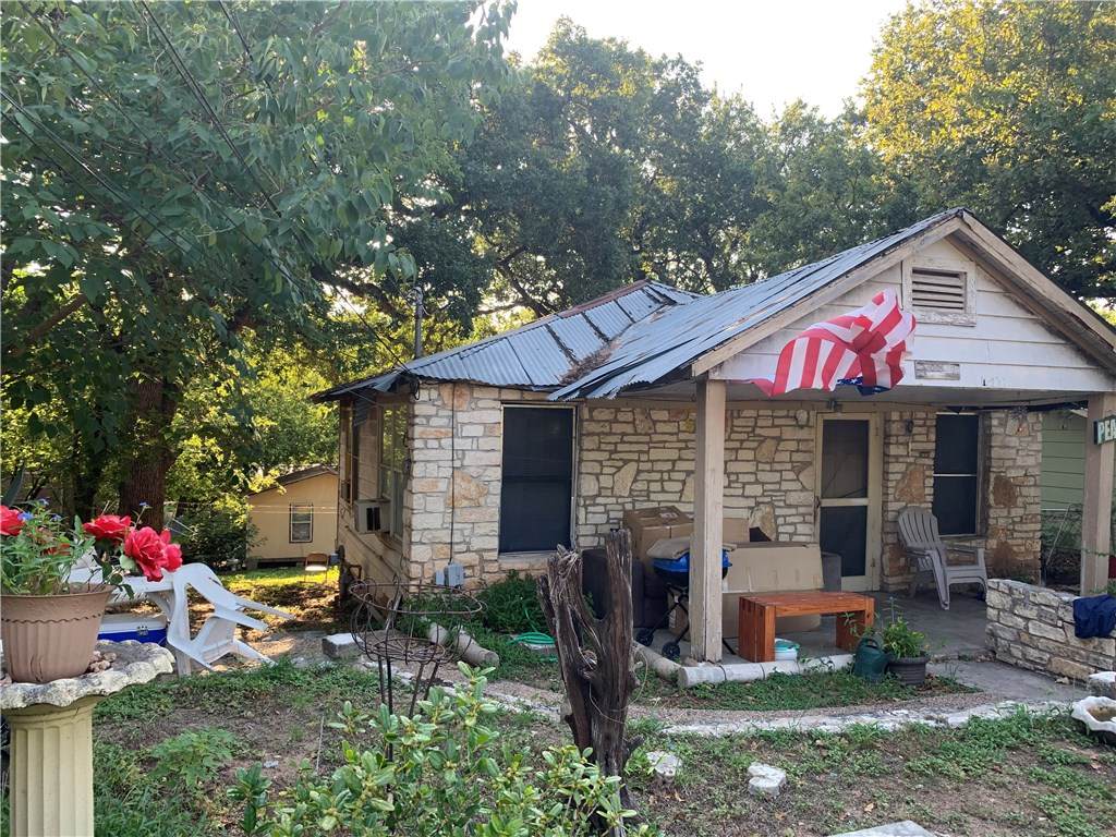 1205 Perez St - Photo 1