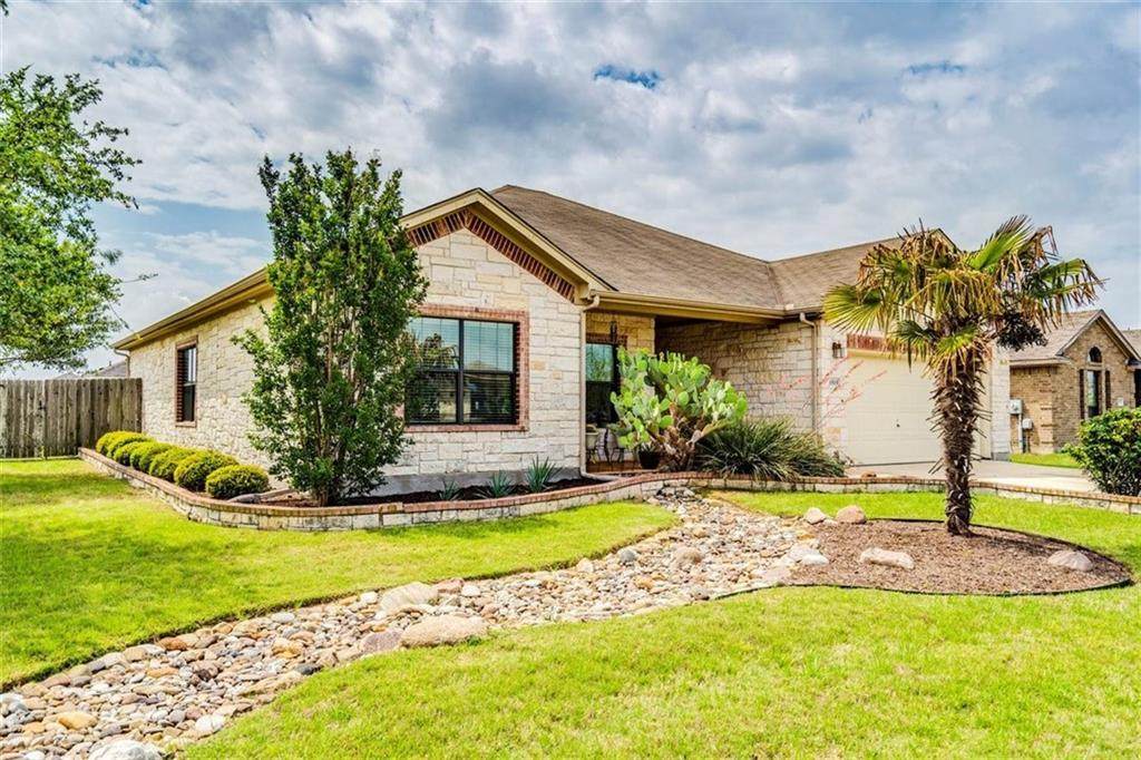 1515 Woodlands Dr - Photo 1