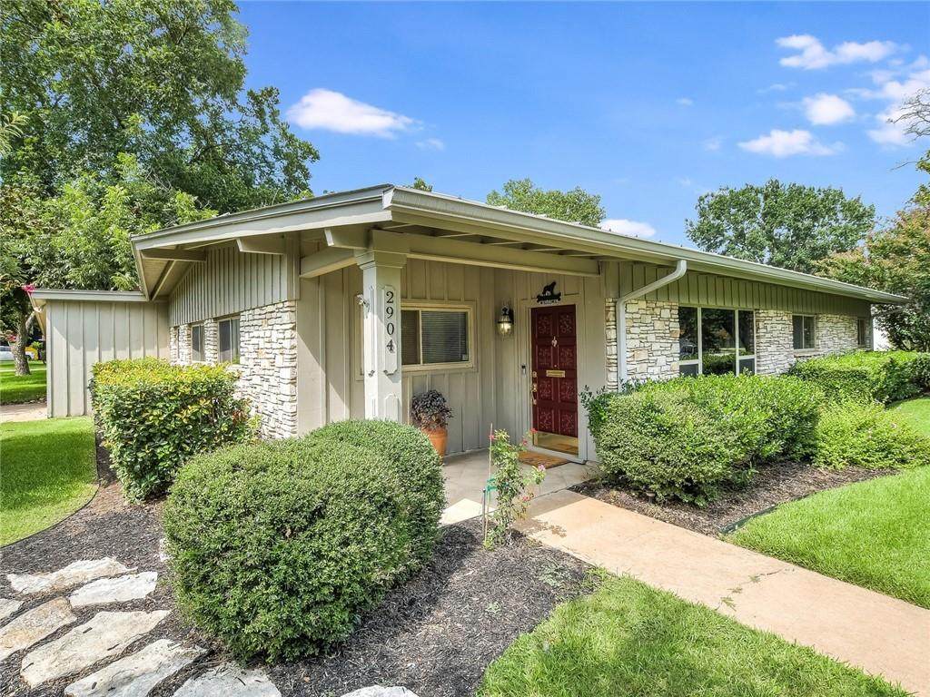 2904 White Rock Dr - Photo 1