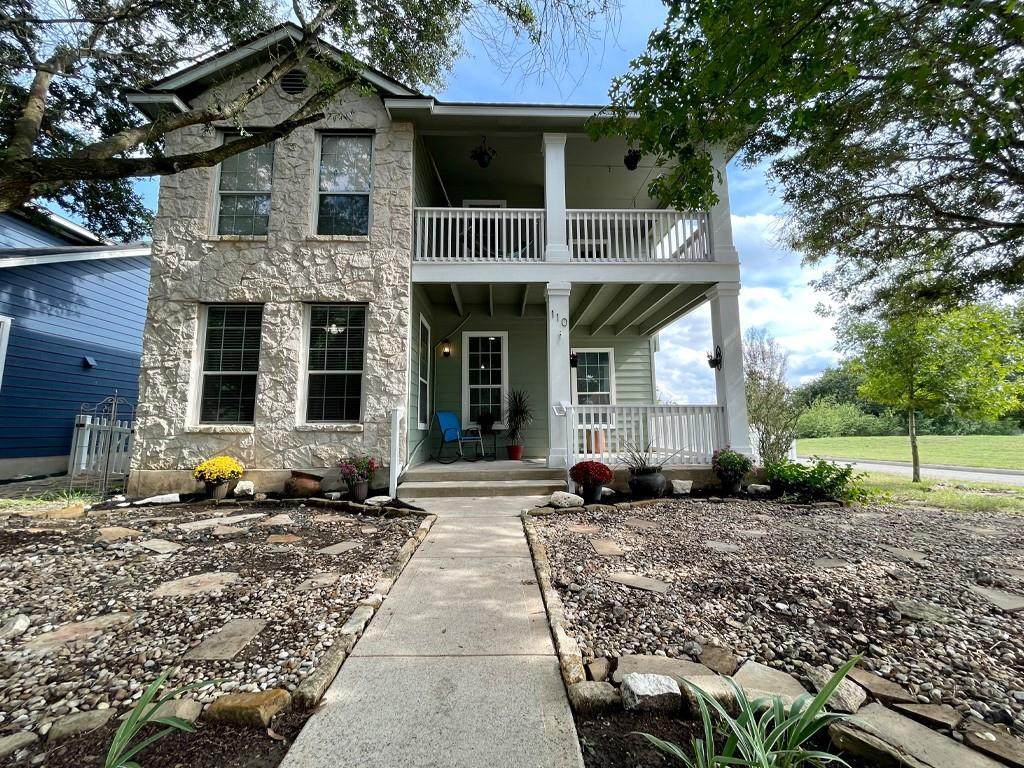 110 Hogan - Photo 1