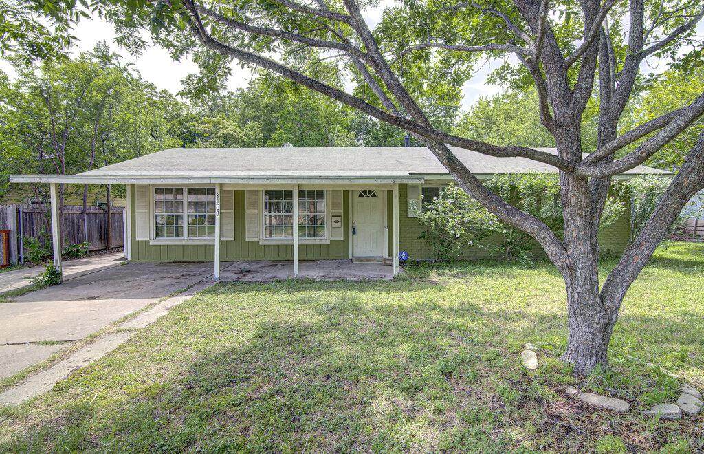 8803 Brookfield Dr - Photo 1