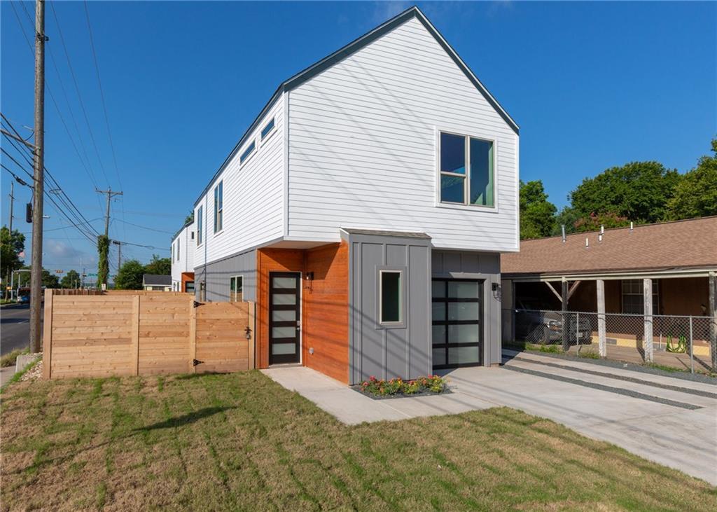 2717 3rd St - Photo 1