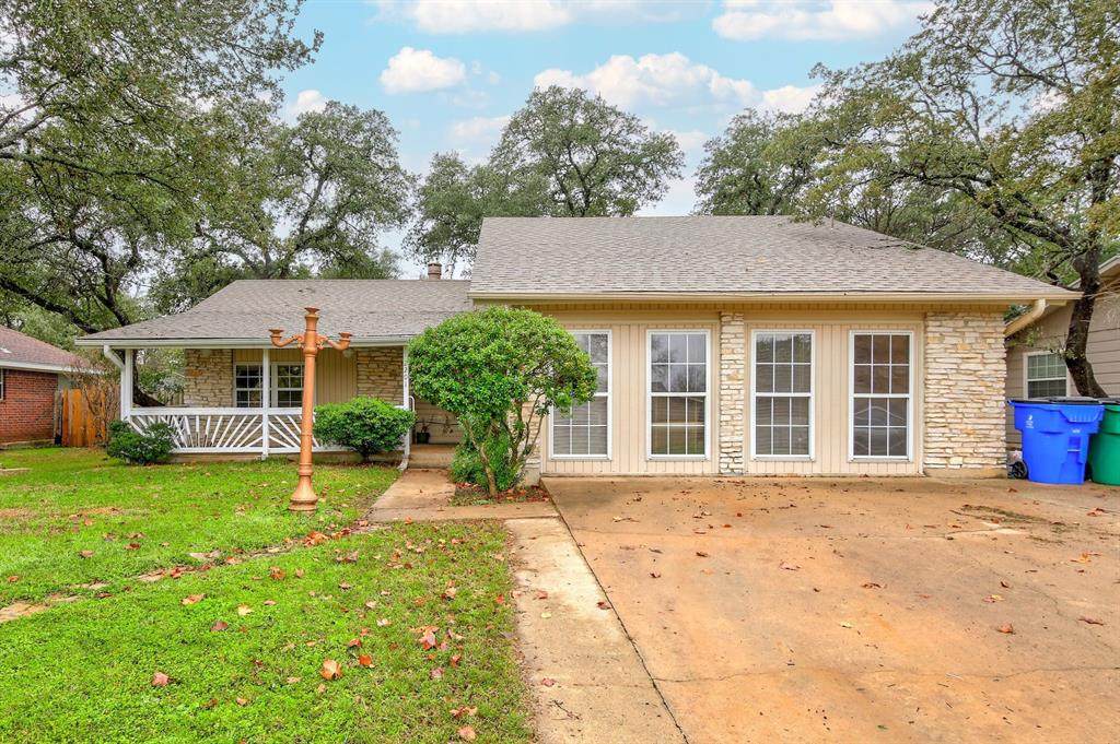 2201 Riviera Dr - Photo 1