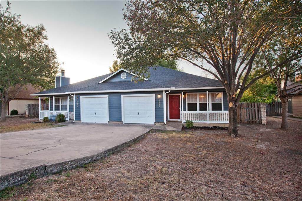 420 Sailmaster St - Photo 1
