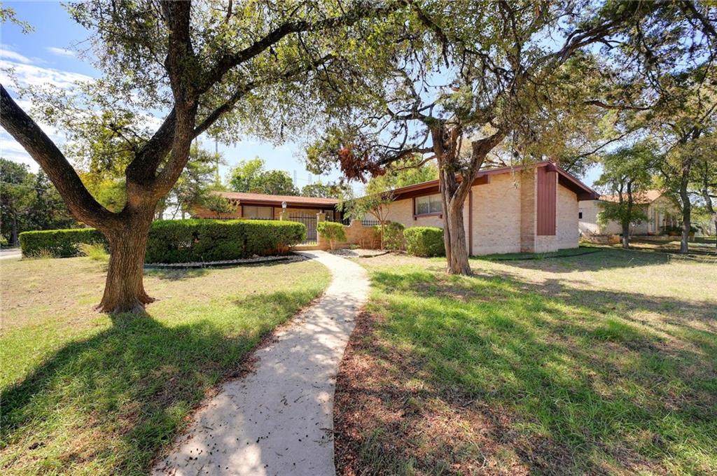 401 Lamar Ave - Photo 1