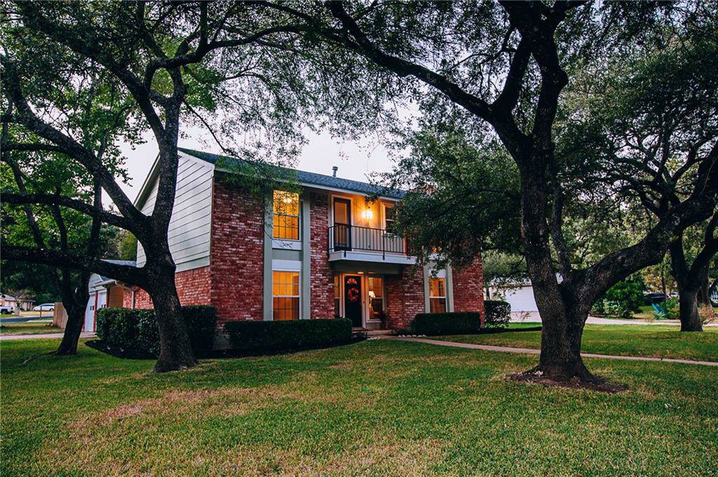 11124 Alhambra Dr - Photo 1