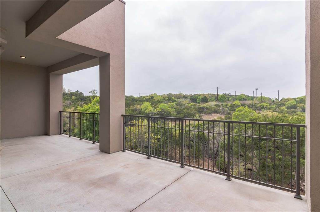 8200 Southwest Pkwy - Photo 1