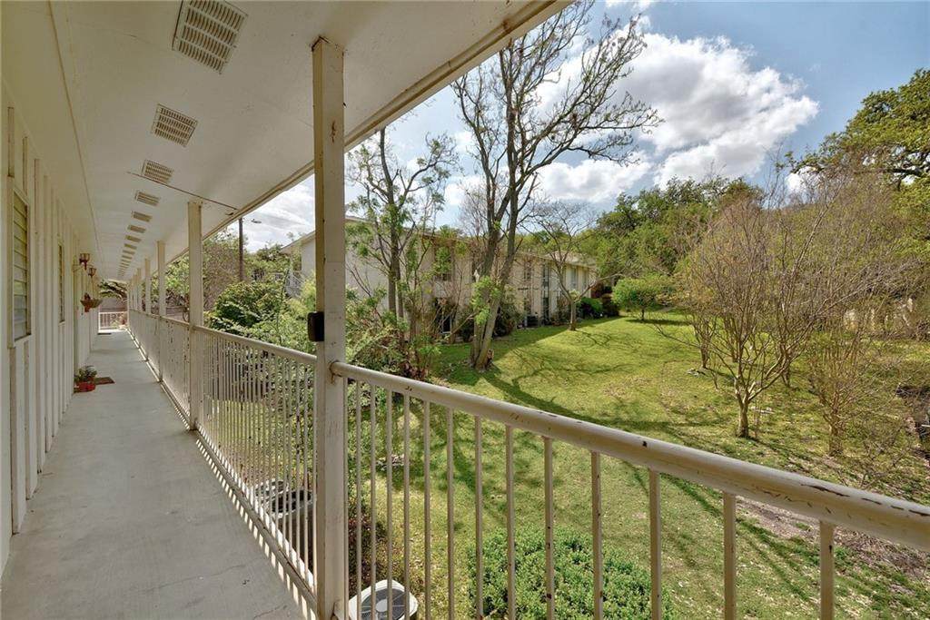 5320 Balcones Dr - Photo 1