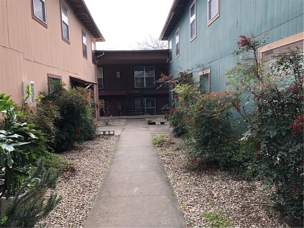 2319 Greenfield Pkwy - Photo 1