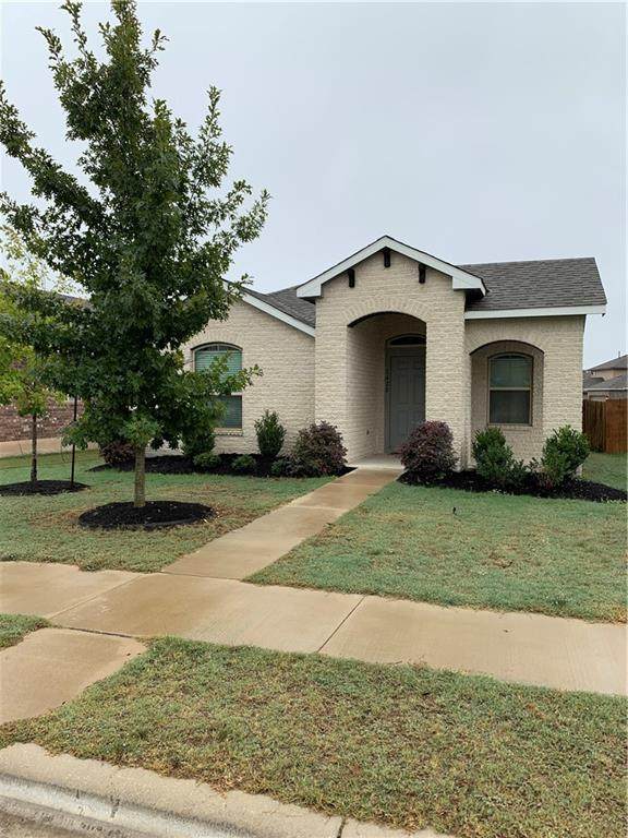 1420 Hamiltons Way - Photo 1