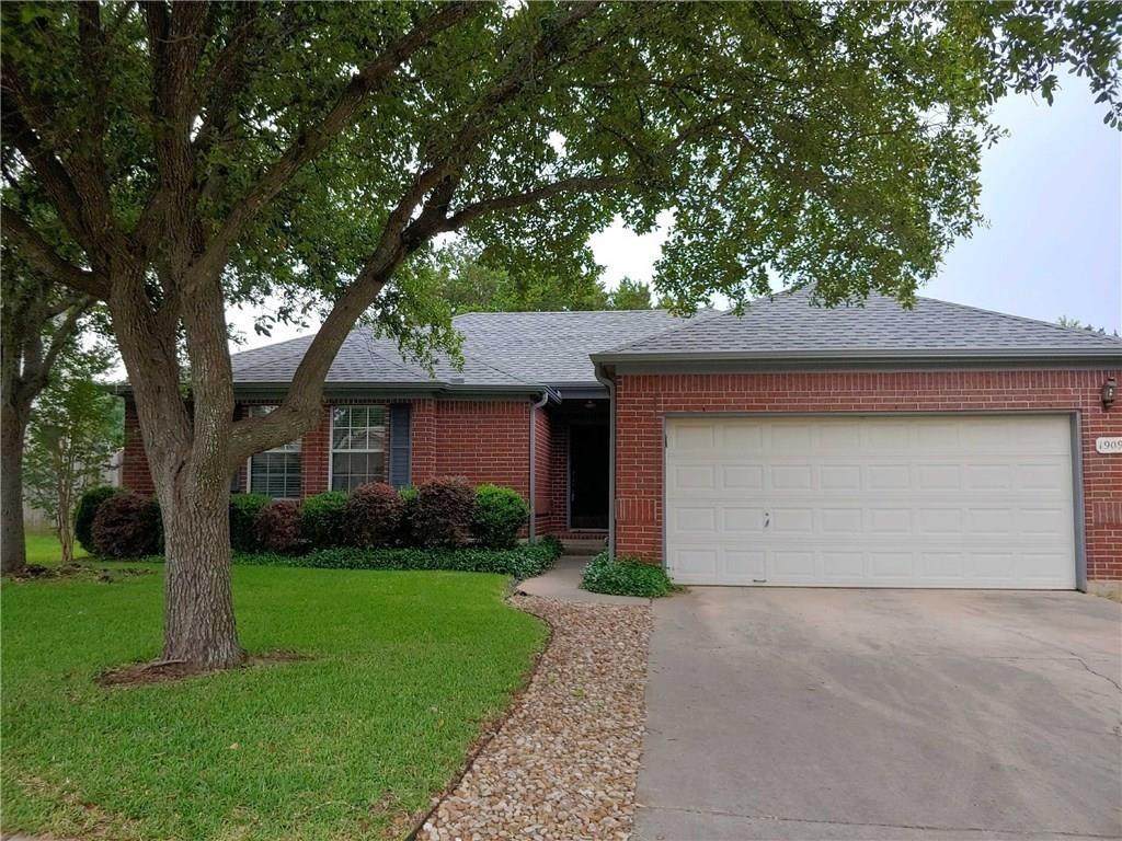 1909 Woodland Dr - Photo 1