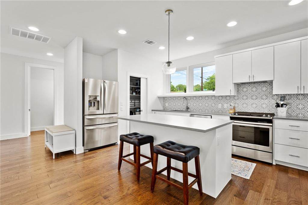 3100 Northeast Dr - Photo 1