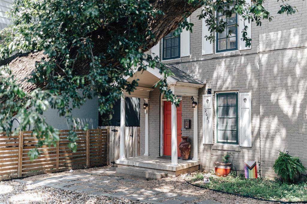 2623 Salado St - Photo 1