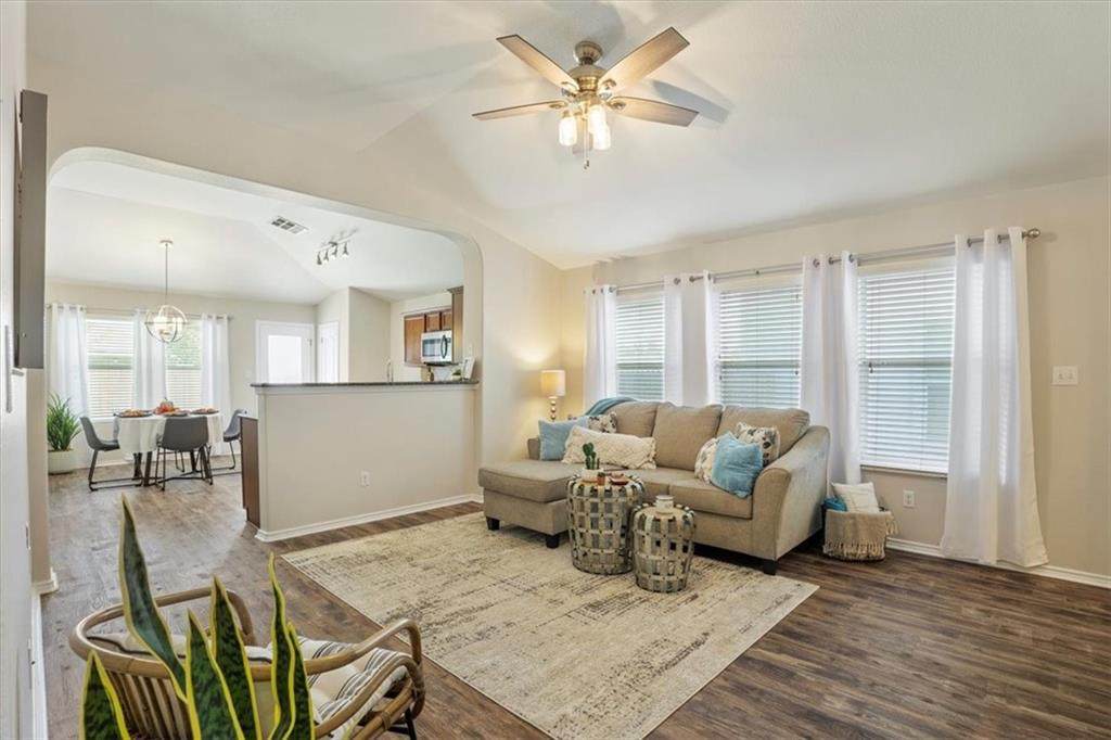 3215 Barksdale Dr - Photo 1
