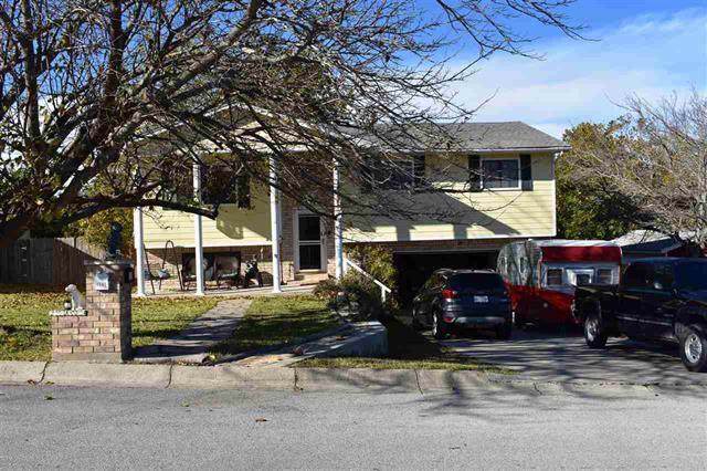 1505 Avenue B - Photo 1