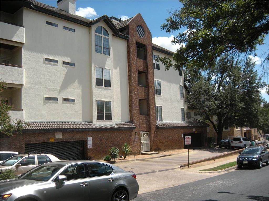 3001 Cedar St - Photo 1