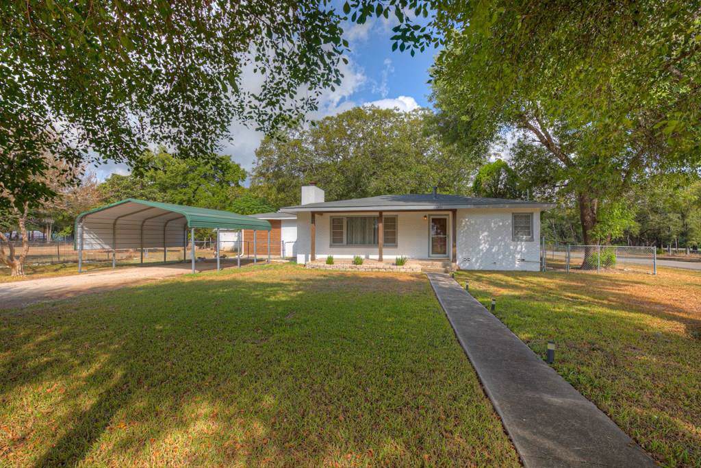 1399 Mary Preiss Dr - Photo 1