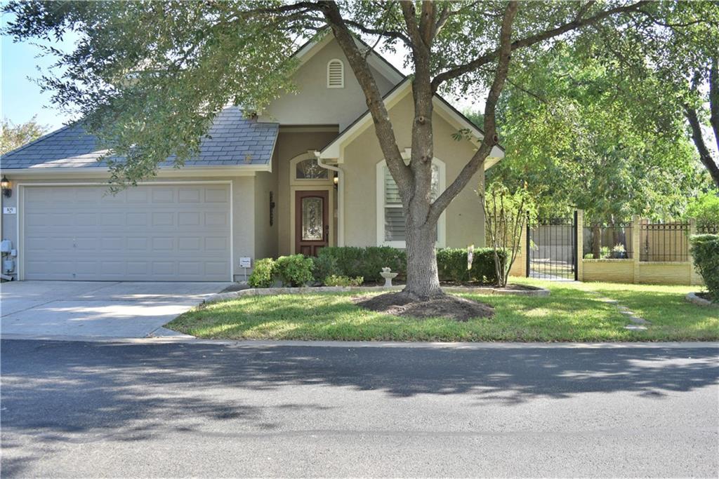 105 Double Eagle Dr - Photo 1