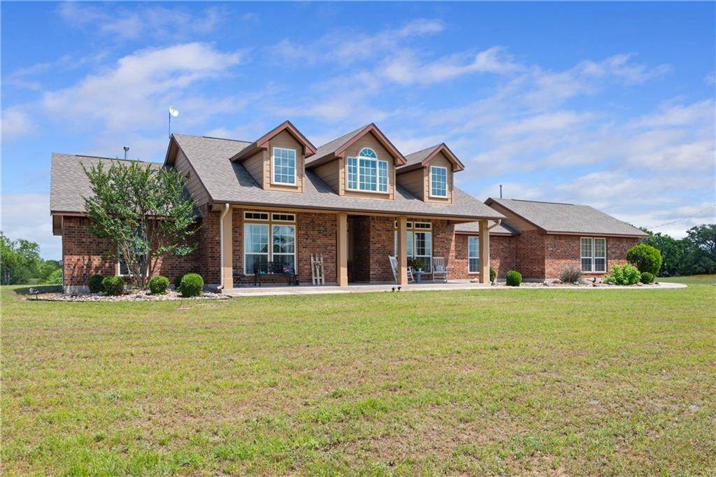 327 Oak Ridge Trl - Photo 1
