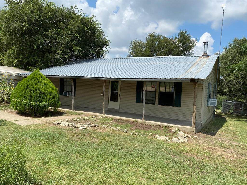 443 Private Road 5403 - Photo 1