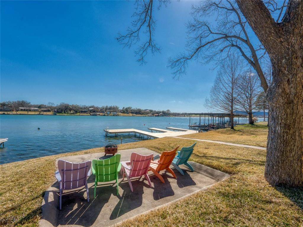 1748 Bluebonnet Ln - Photo 1