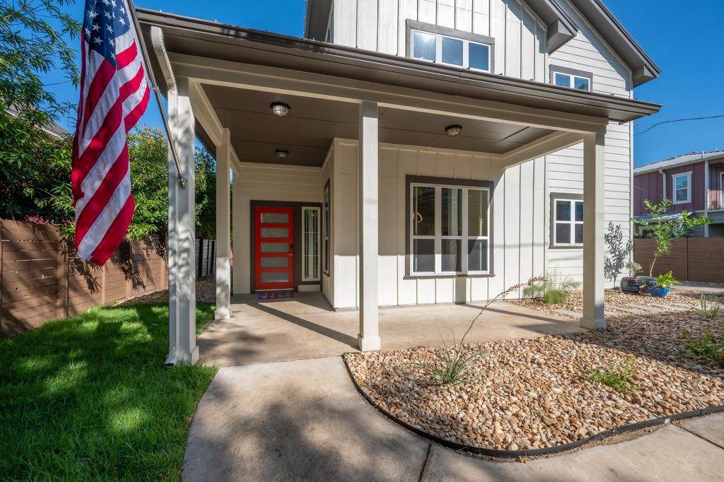 3129 Govalle Ave - Photo 1