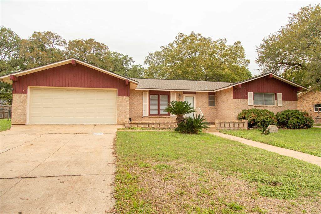 807 Country Club Rd - Photo 1