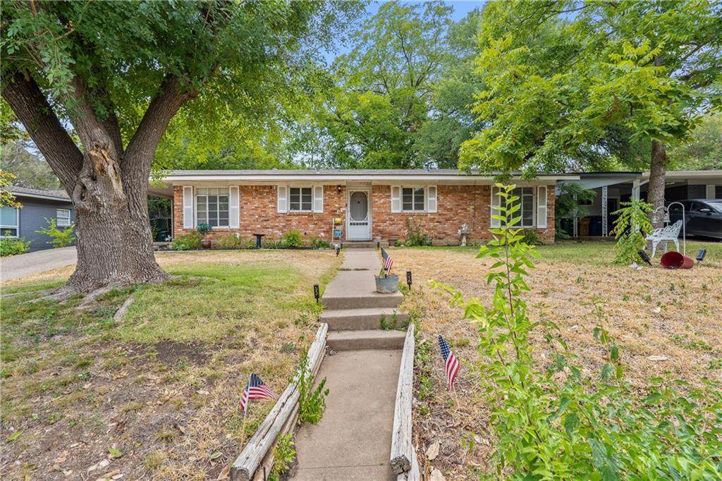 2320 Westoak Dr - Photo 1