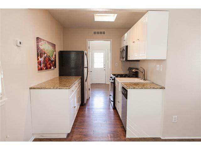 1106 22nd St - Photo 1