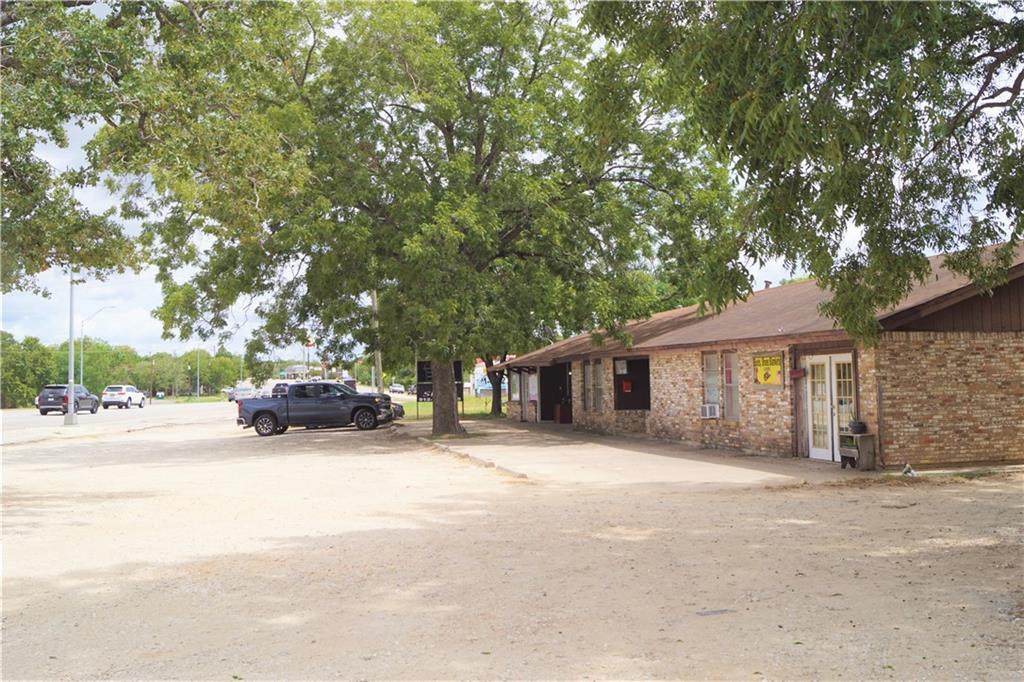 310 Highway 290 Highway - Photo 1