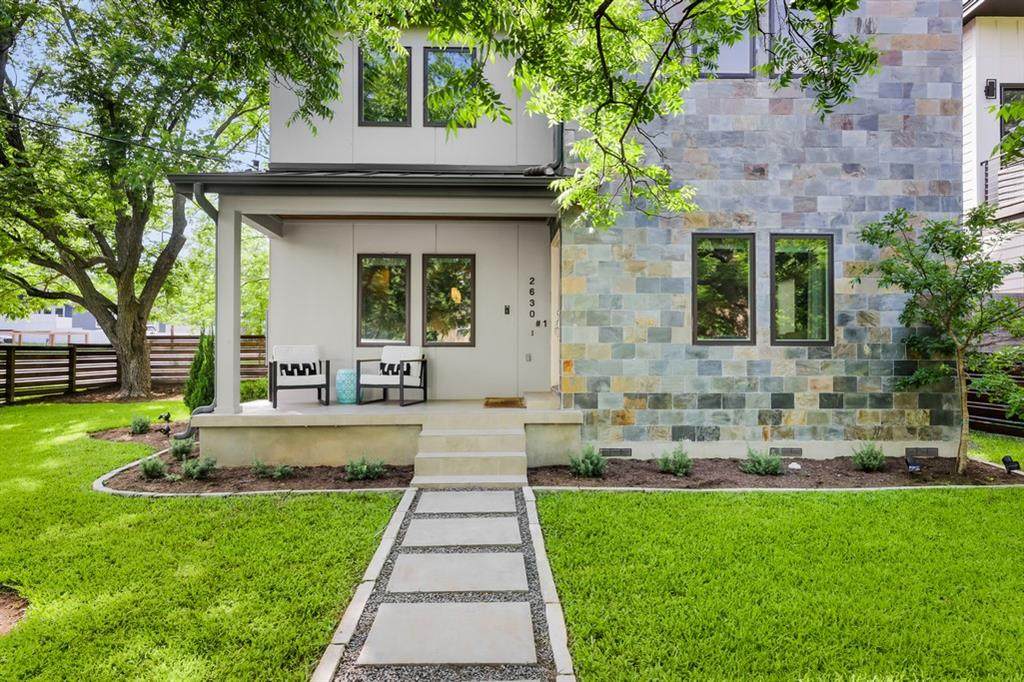 2630 Oak Crest Ave - Photo 1