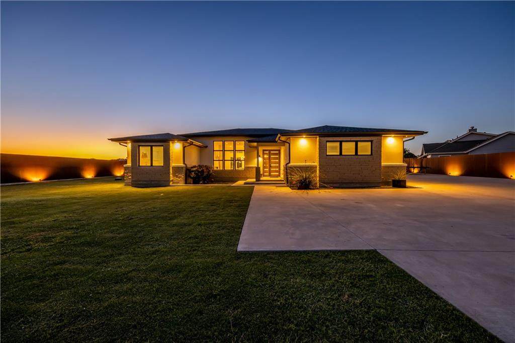 111 Deep Lake Cir - Photo 1