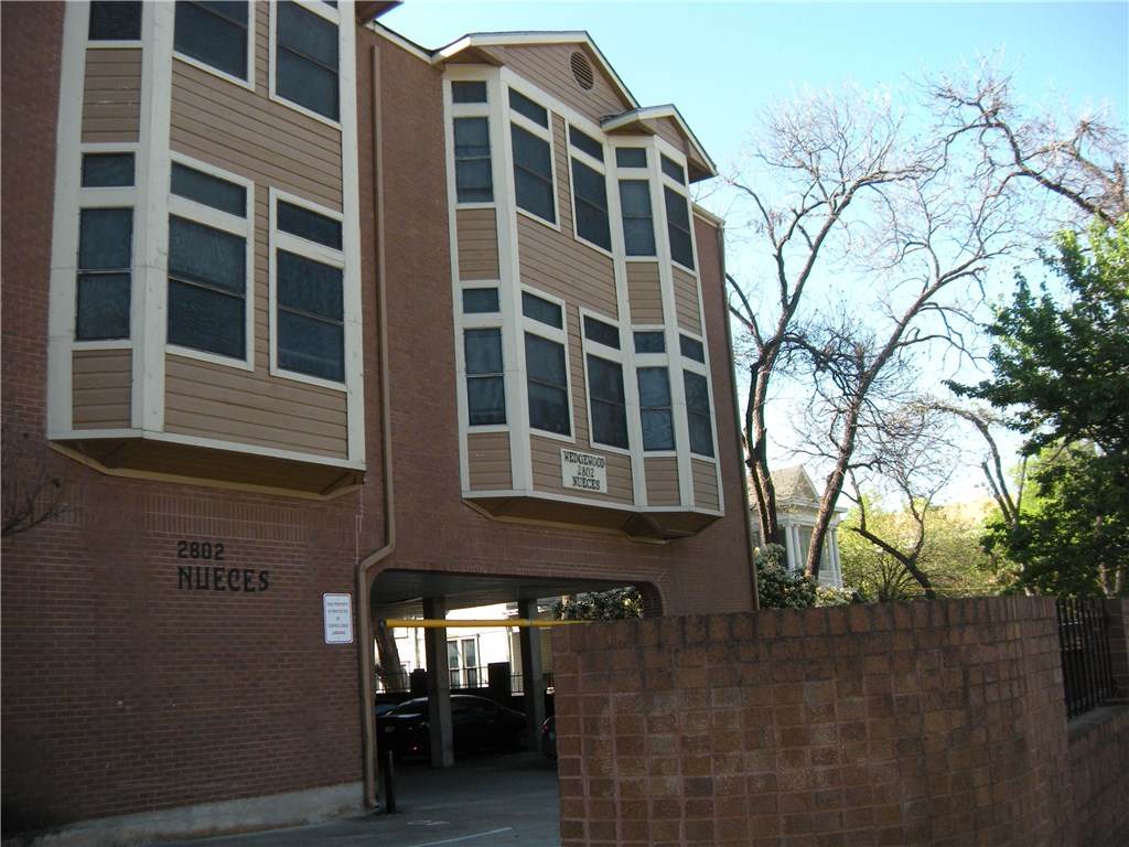 2802 Nueces St - Photo 1