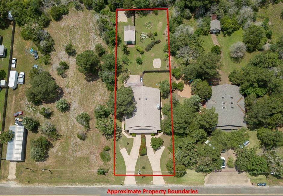 118 Commercial Dr - Photo 1